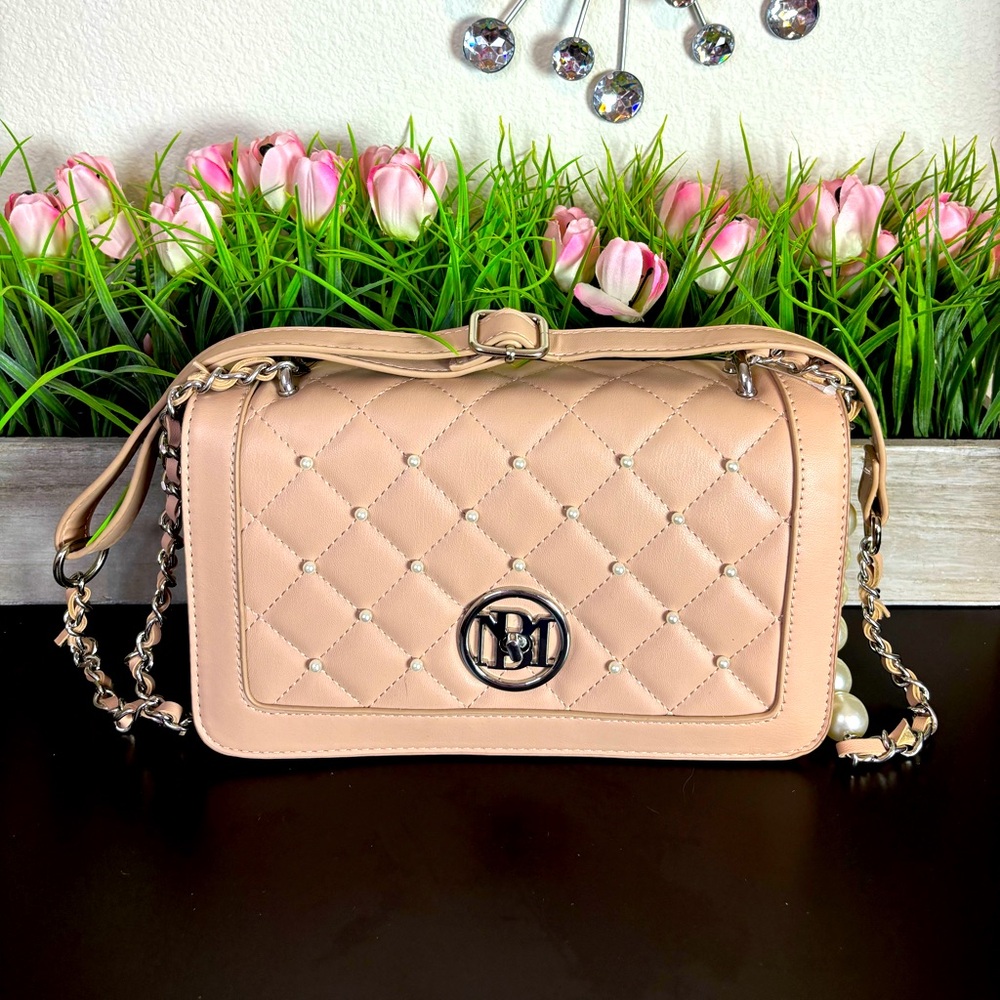 Badgley Michka NWT light pink crossbody with pearls and adjustable straps